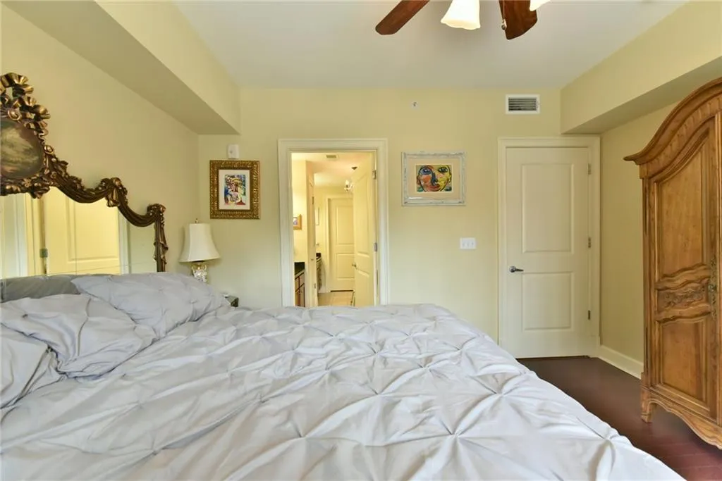 200 River Vista Drive Unit 221, Atlanta, Georgia 30339, 2 Bedrooms Bedrooms, ,2 BathroomsBathrooms,Residential,Sold,200 River Vista Drive Unit 221,5964410