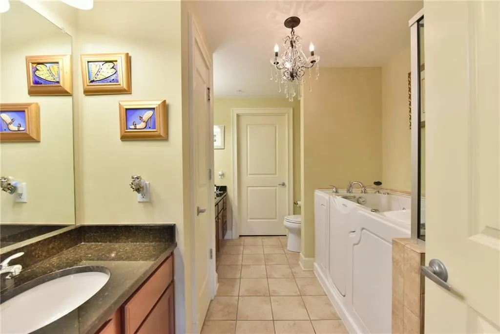 200 River Vista Drive Unit 221, Atlanta, Georgia 30339, 2 Bedrooms Bedrooms, ,2 BathroomsBathrooms,Residential,Sold,200 River Vista Drive Unit 221,5964410