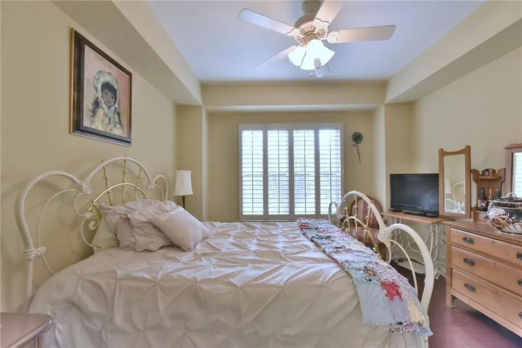 200 River Vista Drive Unit 221, Atlanta, Georgia 30339, 2 Bedrooms Bedrooms, ,2 BathroomsBathrooms,Residential,Sold,200 River Vista Drive Unit 221,5964410
