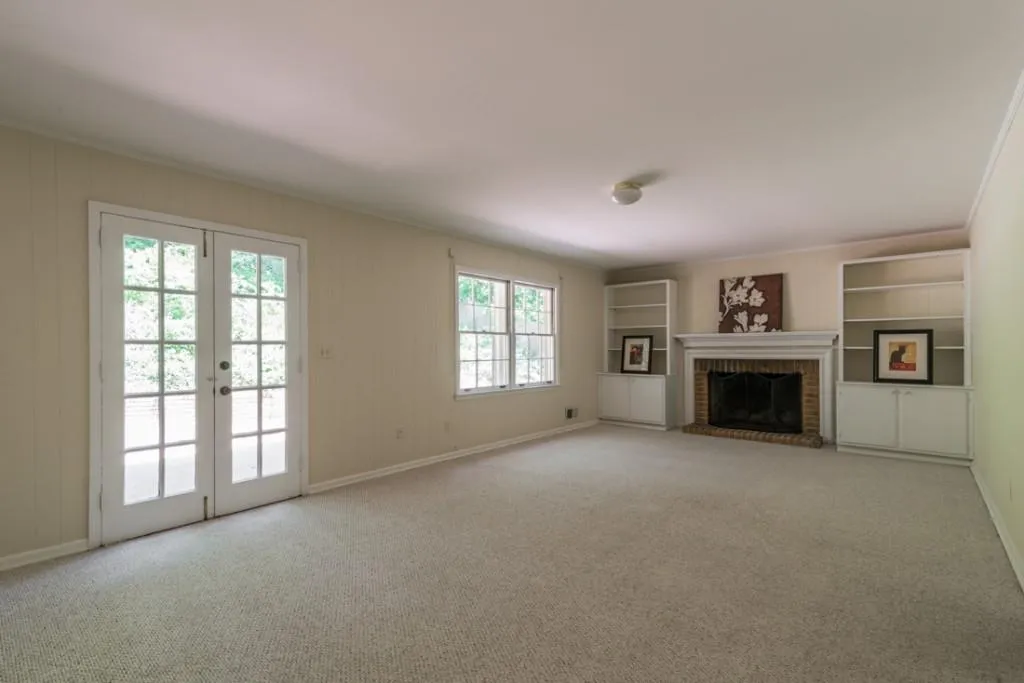 40 Brandon Ridge Drive, Sandy Springs, Georgia 30328, 4 Bedrooms Bedrooms, ,3 BathroomsBathrooms,Residential,Sold,40 Brandon Ridge Drive,5691006