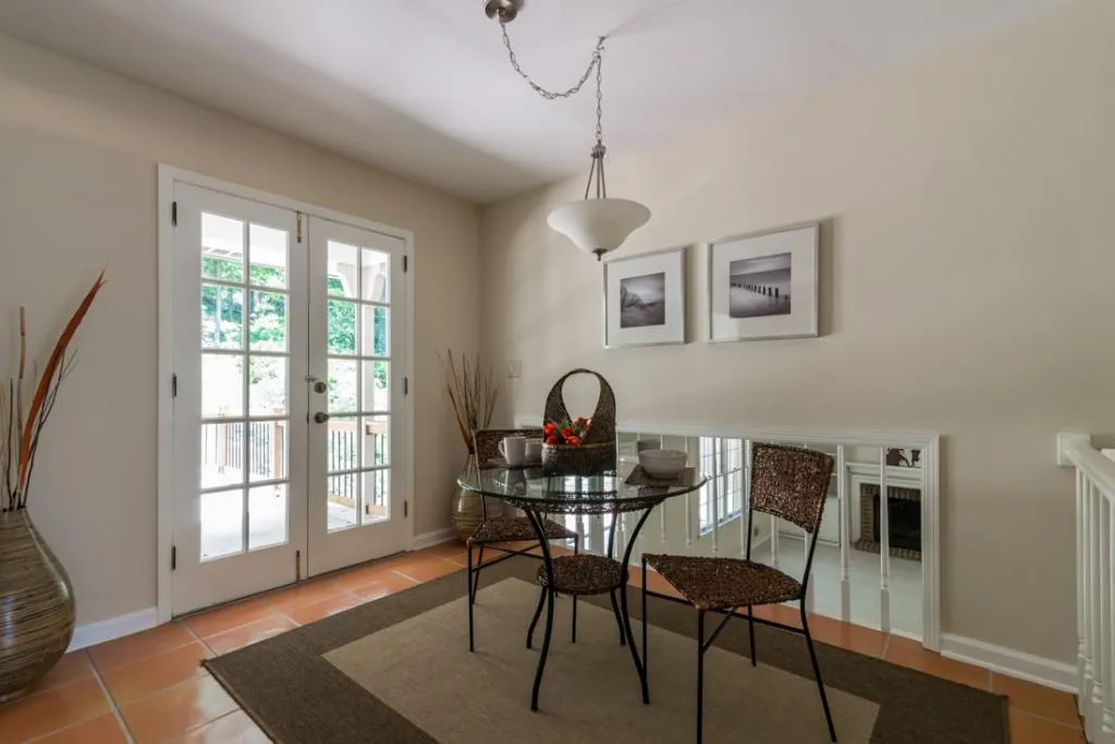 40 Brandon Ridge Drive, Sandy Springs, Georgia 30328, 4 Bedrooms Bedrooms, ,3 BathroomsBathrooms,Residential,Sold,40 Brandon Ridge Drive,5691006