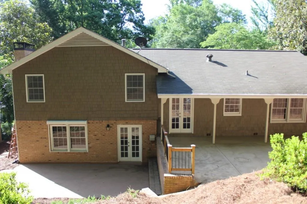 40 Brandon Ridge Drive, Sandy Springs, Georgia 30328, 4 Bedrooms Bedrooms, ,3 BathroomsBathrooms,Residential,Sold,40 Brandon Ridge Drive,5691006