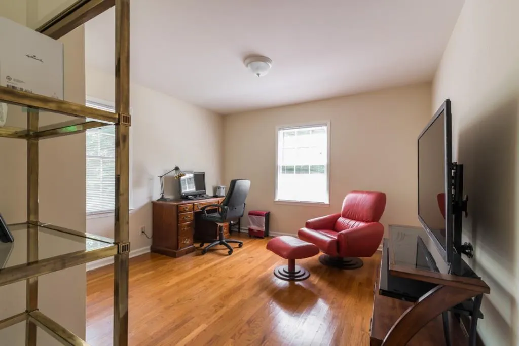 40 Brandon Ridge Drive, Sandy Springs, Georgia 30328, 4 Bedrooms Bedrooms, ,3 BathroomsBathrooms,Residential,Sold,40 Brandon Ridge Drive,5691006