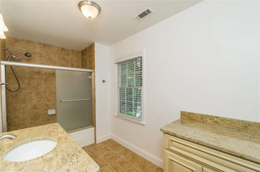 8155 Grogans Ferry Road, Atlanta, Georgia 30350, 5 Bedrooms Bedrooms, ,4 BathroomsBathrooms,Residential,Sold,8155 Grogans Ferry Road,7039049