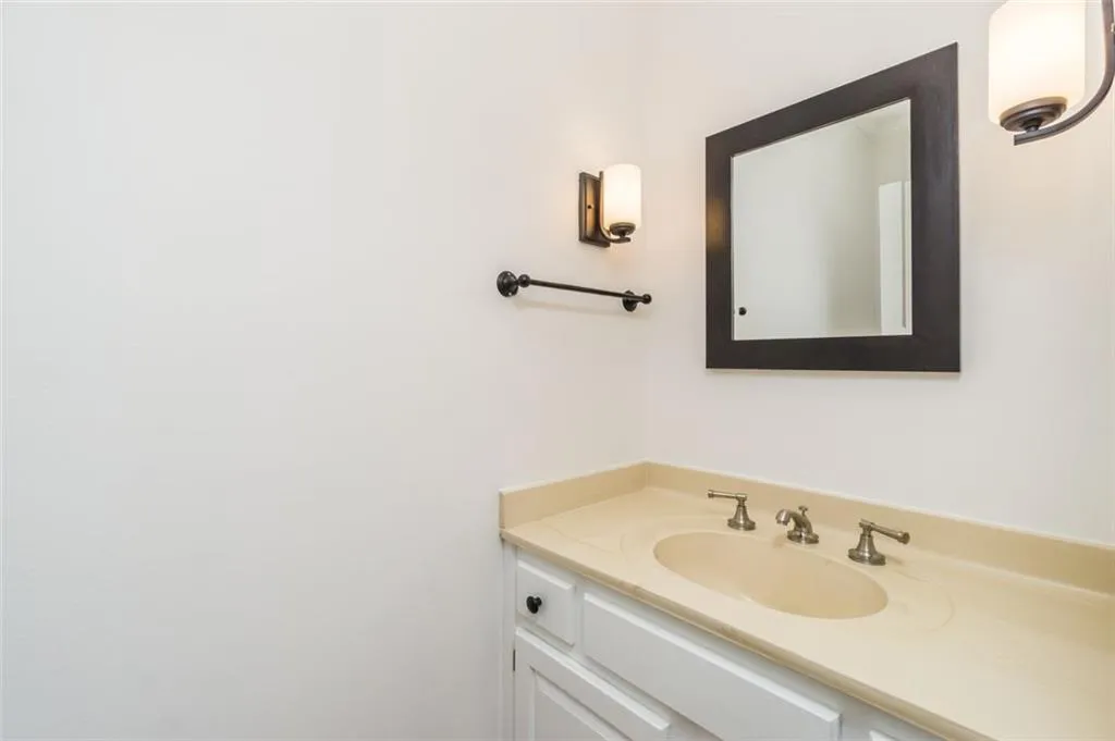 8155 Grogans Ferry Road, Atlanta, Georgia 30350, 5 Bedrooms Bedrooms, ,4 BathroomsBathrooms,Residential,Sold,8155 Grogans Ferry Road,7039049