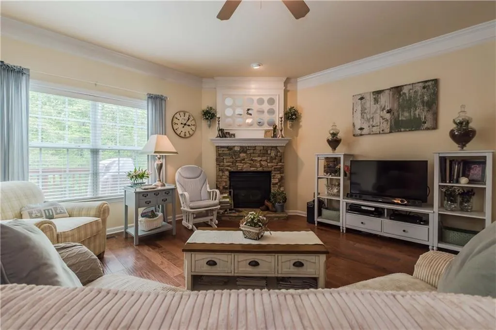 7892 Kiverton Place, Sandy Springs, Georgia 30350, 4 Bedrooms Bedrooms, ,3 BathroomsBathrooms,Residential,Sold,7892 Kiverton Place,5679184