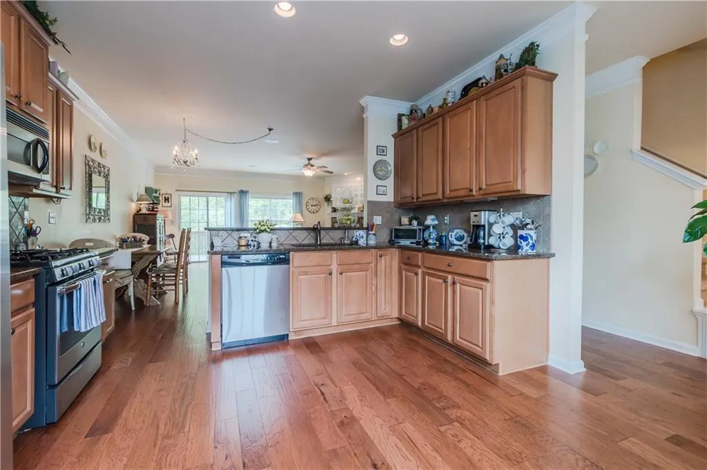 7892 Kiverton Place, Sandy Springs, Georgia 30350, 4 Bedrooms Bedrooms, ,3 BathroomsBathrooms,Residential,Sold,7892 Kiverton Place,5679184