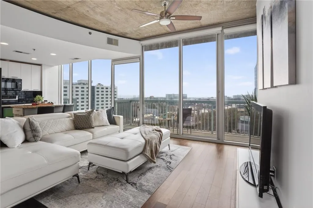 3324 Peachtree Road Ne Unit 1312, Atlanta, Georgia 30326, 1 Bedroom Bedrooms, 0 ,1 BathroomBathrooms,Residential,For Sale,3324 Peachtree Road Ne Unit 1312,7691095
