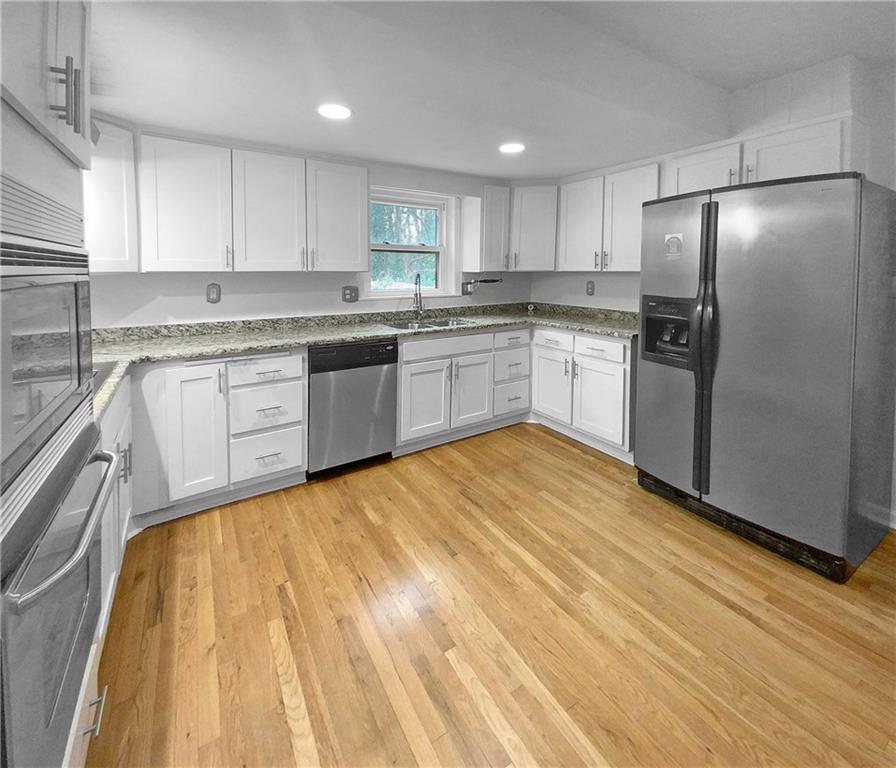 286 Dartmoor Circle, Atlanta, Georgia 30328, 4 Bedrooms Bedrooms, ,3 BathroomsBathrooms,Residential,Sold,286 Dartmoor Circle,7337954