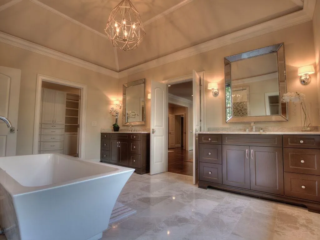 1925 Spalding Drive, Sandy Springs, Georgia 30350, 9 Bedrooms Bedrooms, ,7 BathroomsBathrooms,Residential,Sold,1925 Spalding Drive,5575495