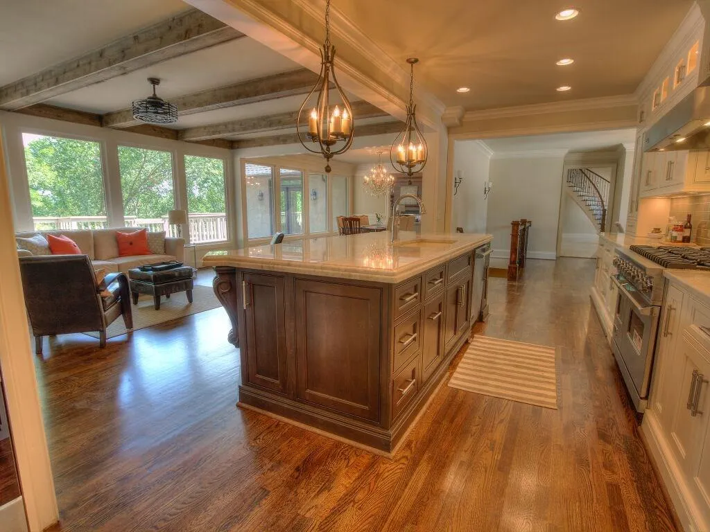 1925 Spalding Drive, Sandy Springs, Georgia 30350, 9 Bedrooms Bedrooms, ,7 BathroomsBathrooms,Residential,Sold,1925 Spalding Drive,5575495