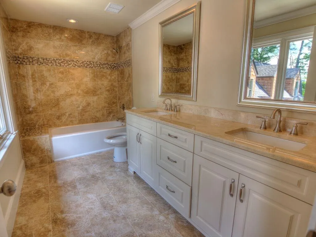 1925 Spalding Drive, Sandy Springs, Georgia 30350, 9 Bedrooms Bedrooms, ,7 BathroomsBathrooms,Residential,Sold,1925 Spalding Drive,5575495