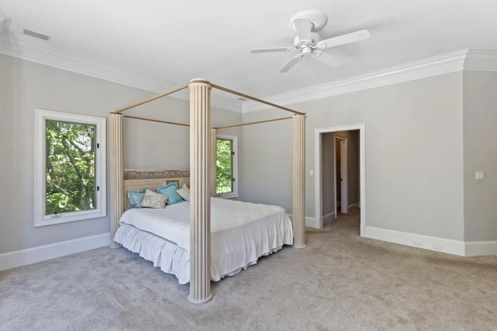 4979 Long Island Drive Nw, Sandy Springs, Georgia 30327, 3 Bedrooms Bedrooms, ,3 BathroomsBathrooms,Residential,Sold,4979 Long Island Drive Nw,6880381