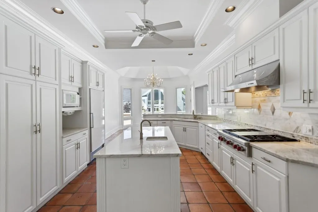 4979 Long Island Drive Nw, Sandy Springs, Georgia 30327, 3 Bedrooms Bedrooms, ,3 BathroomsBathrooms,Residential,Sold,4979 Long Island Drive Nw,6880381
