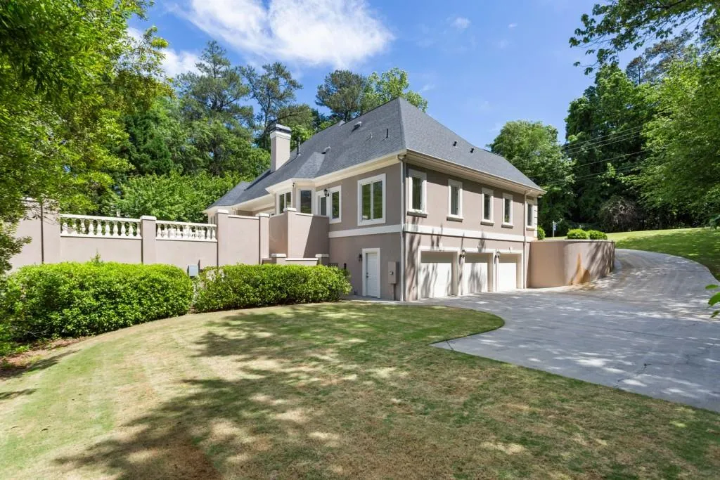 4979 Long Island Drive Nw, Sandy Springs, Georgia 30327, 3 Bedrooms Bedrooms, ,3 BathroomsBathrooms,Residential,Sold,4979 Long Island Drive Nw,6880381
