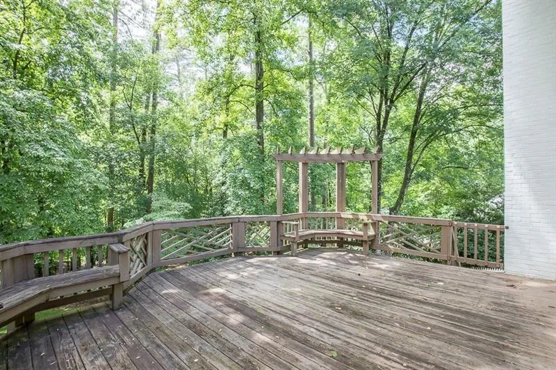 165 Spalding Mill Ne, Sandy Springs, Georgia 30350, 5 Bedrooms Bedrooms, ,4 BathroomsBathrooms,Residential,Sold,165 Spalding Mill Ne,6742466
