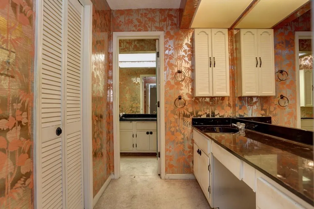 501 The North Chace, Sandy Springs, Georgia 30328, 3 Bedrooms Bedrooms, ,2 BathroomsBathrooms,Residential,Sold,501 The North Chace,5809671