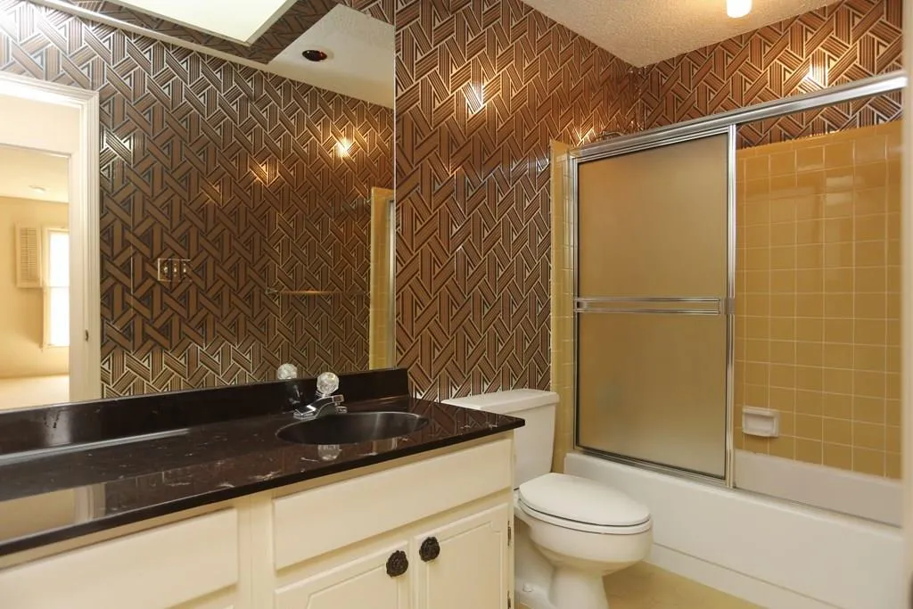 501 The North Chace, Sandy Springs, Georgia 30328, 3 Bedrooms Bedrooms, ,2 BathroomsBathrooms,Residential,Sold,501 The North Chace,5809671