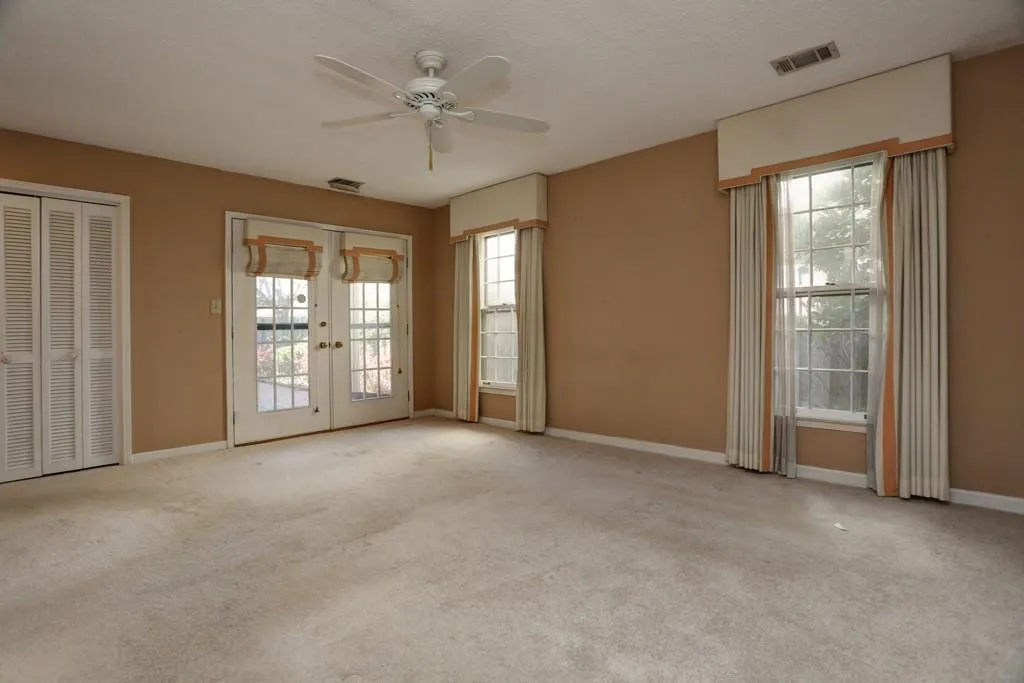 501 The North Chace, Sandy Springs, Georgia 30328, 3 Bedrooms Bedrooms, ,2 BathroomsBathrooms,Residential,Sold,501 The North Chace,5809671