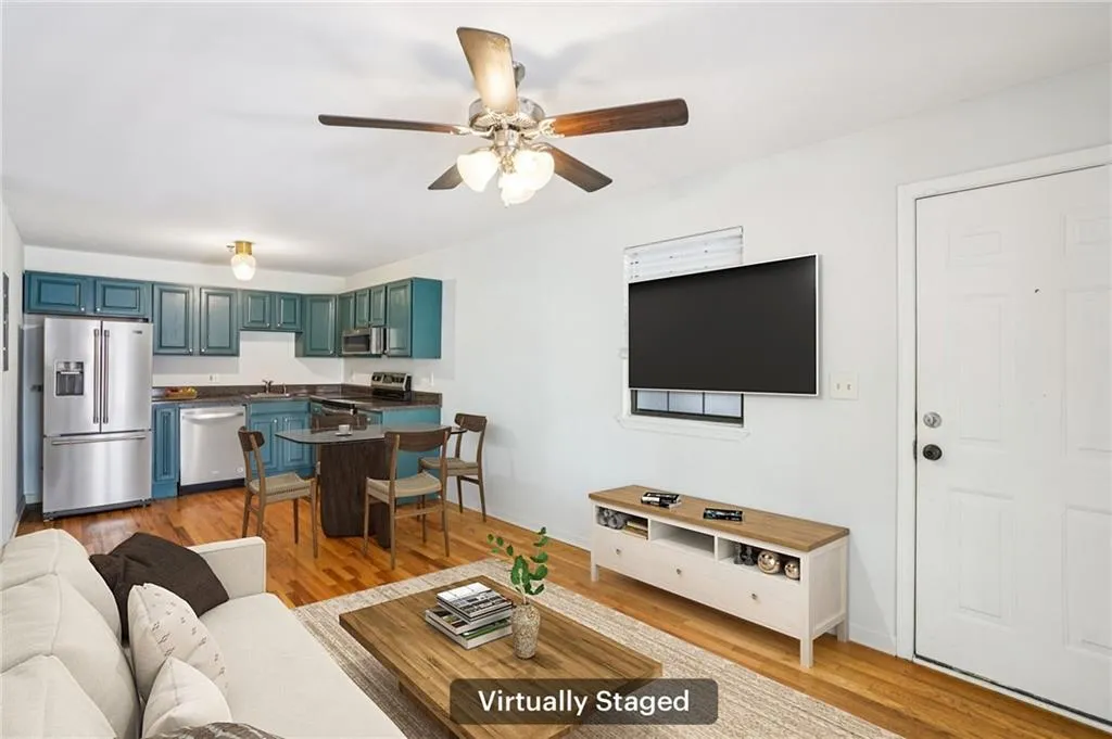 890 Glendale Terrace Ne Unit 1, Atlanta, Georgia 30309, 2 Bedrooms Bedrooms, ,1 BathroomBathrooms,Residential,For Sale,890 Glendale Terrace Ne Unit 1,7653190