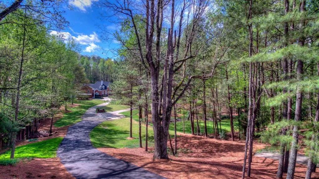 620 Heards Ferry Road, Atlanta, Georgia 30328, 8 Bedrooms Bedrooms, ,5 BathroomsBathrooms,Residential,Sold,620 Heards Ferry Road,5856129