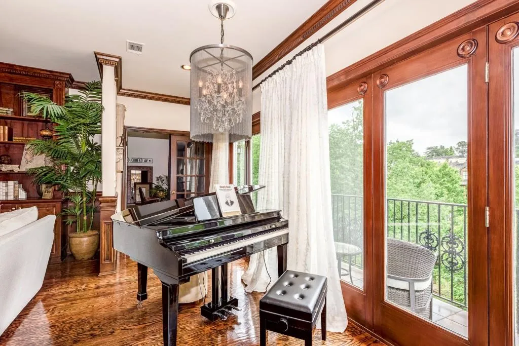 3201 Lenox Road Ne Unit 53, Atlanta, Georgia 30324, 2 Bedrooms Bedrooms, ,2 BathroomsBathrooms,Residential,Sold,3201 Lenox Road Ne Unit 53,6014466