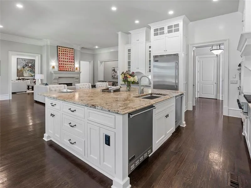 780 Brook Park Place, Sandy Springs, Georgia 30342, 6 Bedrooms Bedrooms, ,6 BathroomsBathrooms,Residential,Sold,780 Brook Park Place,6972607
