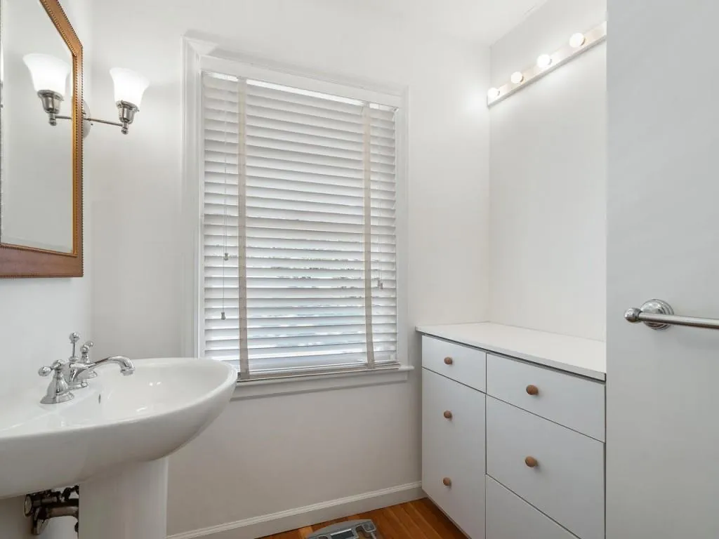 425 Franklin Road, Atlanta, Georgia 30342, 4 Bedrooms Bedrooms, ,3 BathroomsBathrooms,Residential,Sold,425 Franklin Road,7394878