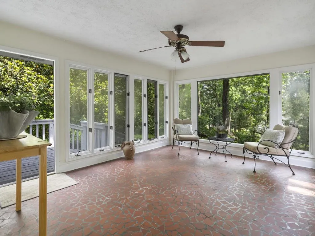 425 Franklin Road, Atlanta, Georgia 30342, 4 Bedrooms Bedrooms, ,3 BathroomsBathrooms,Residential,Sold,425 Franklin Road,7394878