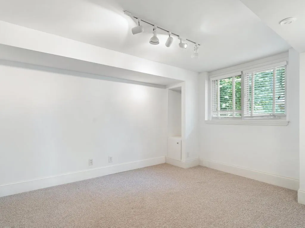 425 Franklin Road, Atlanta, Georgia 30342, 4 Bedrooms Bedrooms, ,3 BathroomsBathrooms,Residential,Sold,425 Franklin Road,7394878