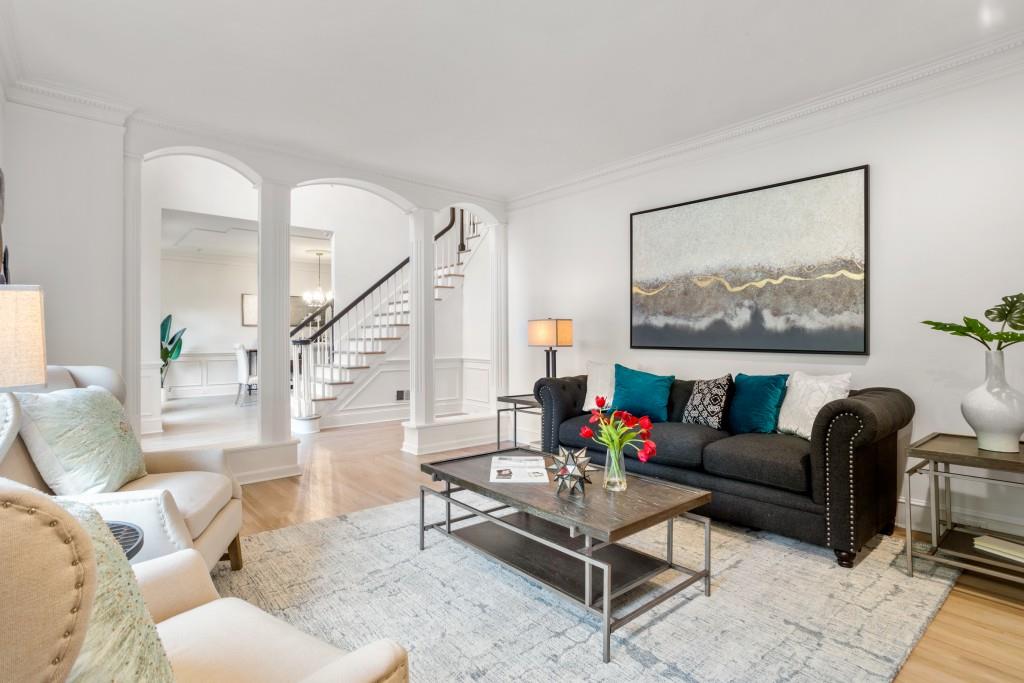 2960 Coles Way, Sandy Springs, Georgia 30350, 5 Bedrooms Bedrooms, ,4 BathroomsBathrooms,Residential,Sold,2960 Coles Way,7309517