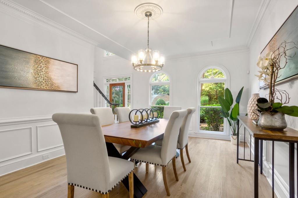 2960 Coles Way, Sandy Springs, Georgia 30350, 5 Bedrooms Bedrooms, ,4 BathroomsBathrooms,Residential,Sold,2960 Coles Way,7309517