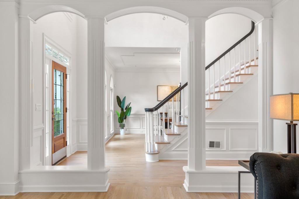 2960 Coles Way, Sandy Springs, Georgia 30350, 5 Bedrooms Bedrooms, ,4 BathroomsBathrooms,Residential,Sold,2960 Coles Way,7309517