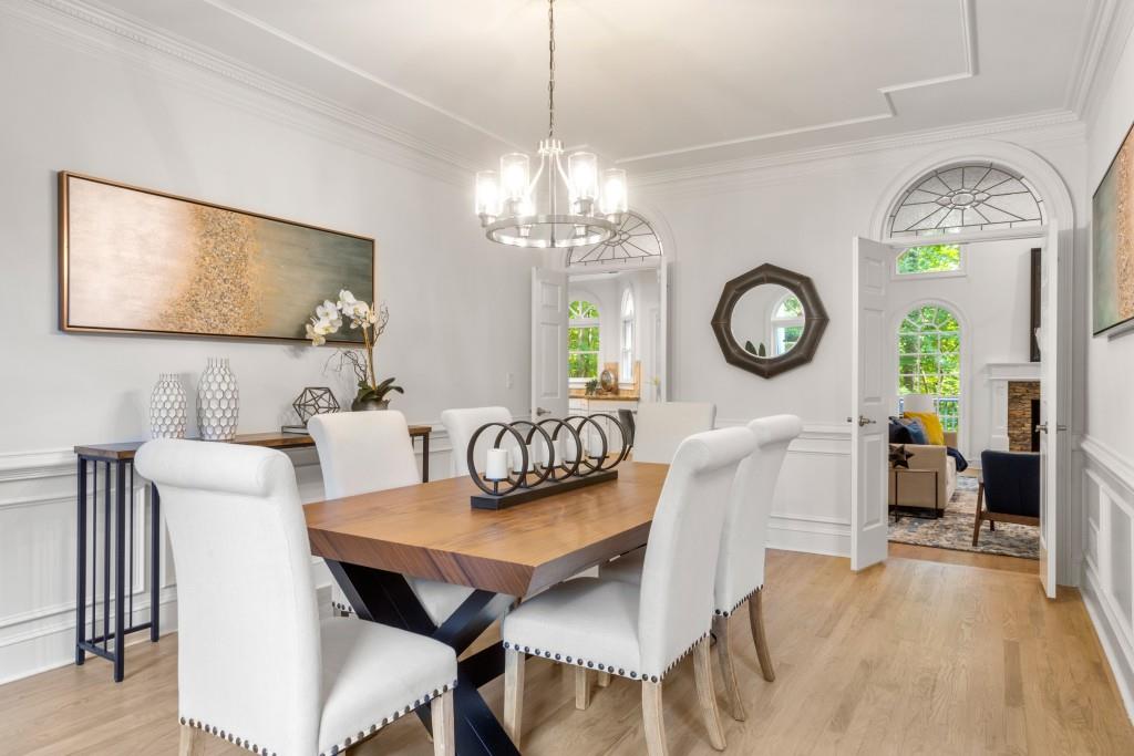 2960 Coles Way, Sandy Springs, Georgia 30350, 5 Bedrooms Bedrooms, ,4 BathroomsBathrooms,Residential,Sold,2960 Coles Way,7309517