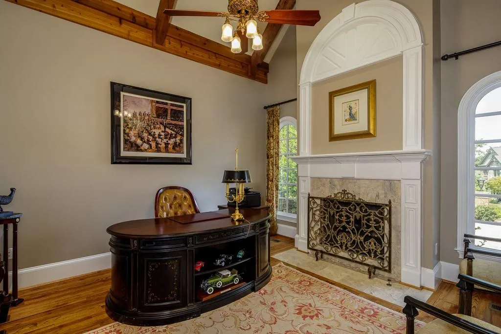 7798 Stables Drive, Sandy Springs, Georgia 30350, 5 Bedrooms Bedrooms, ,5 BathroomsBathrooms,Residential,Sold,7798 Stables Drive,6774612