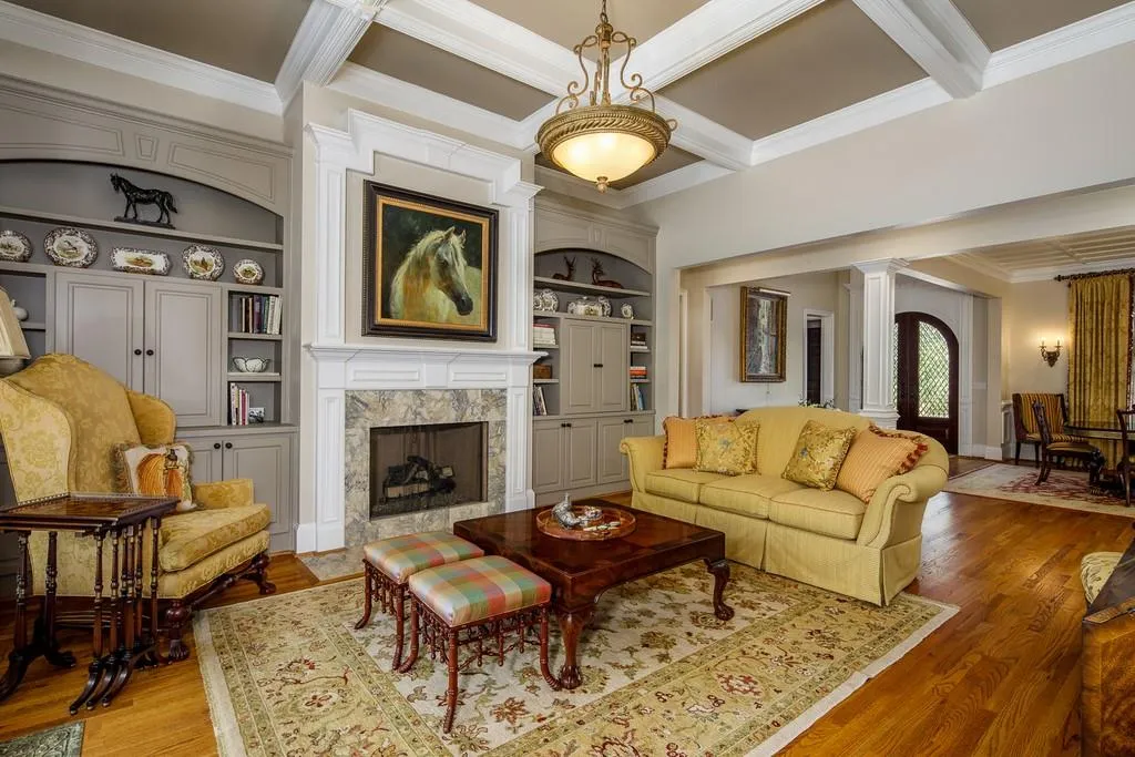 7798 Stables Drive, Sandy Springs, Georgia 30350, 5 Bedrooms Bedrooms, ,5 BathroomsBathrooms,Residential,Sold,7798 Stables Drive,6774612