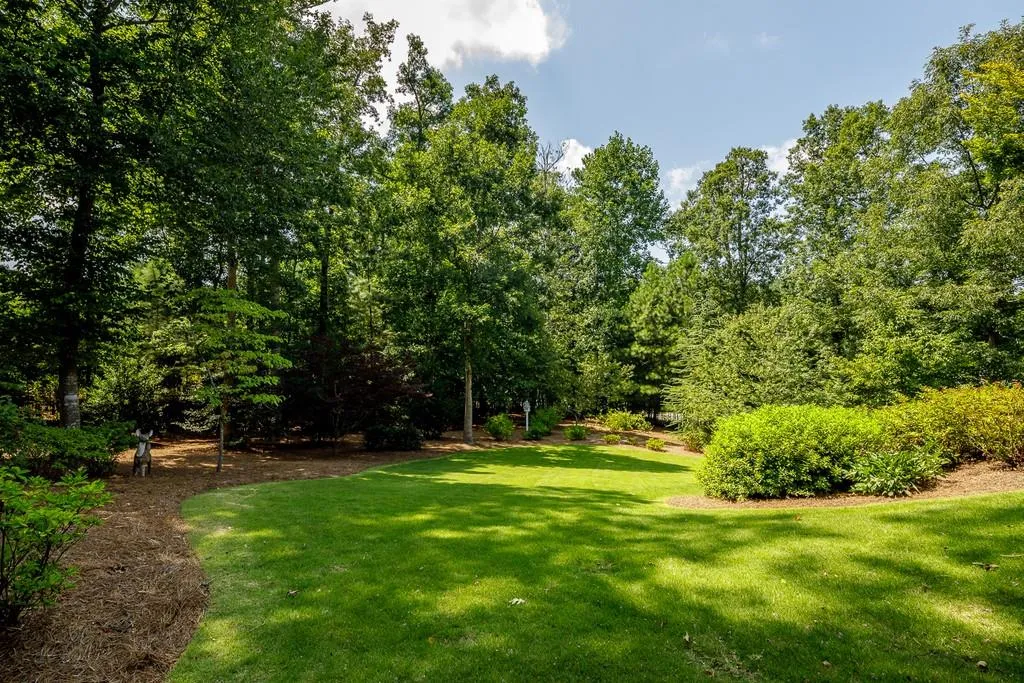 7798 Stables Drive, Sandy Springs, Georgia 30350, 5 Bedrooms Bedrooms, ,5 BathroomsBathrooms,Residential,Sold,7798 Stables Drive,6774612