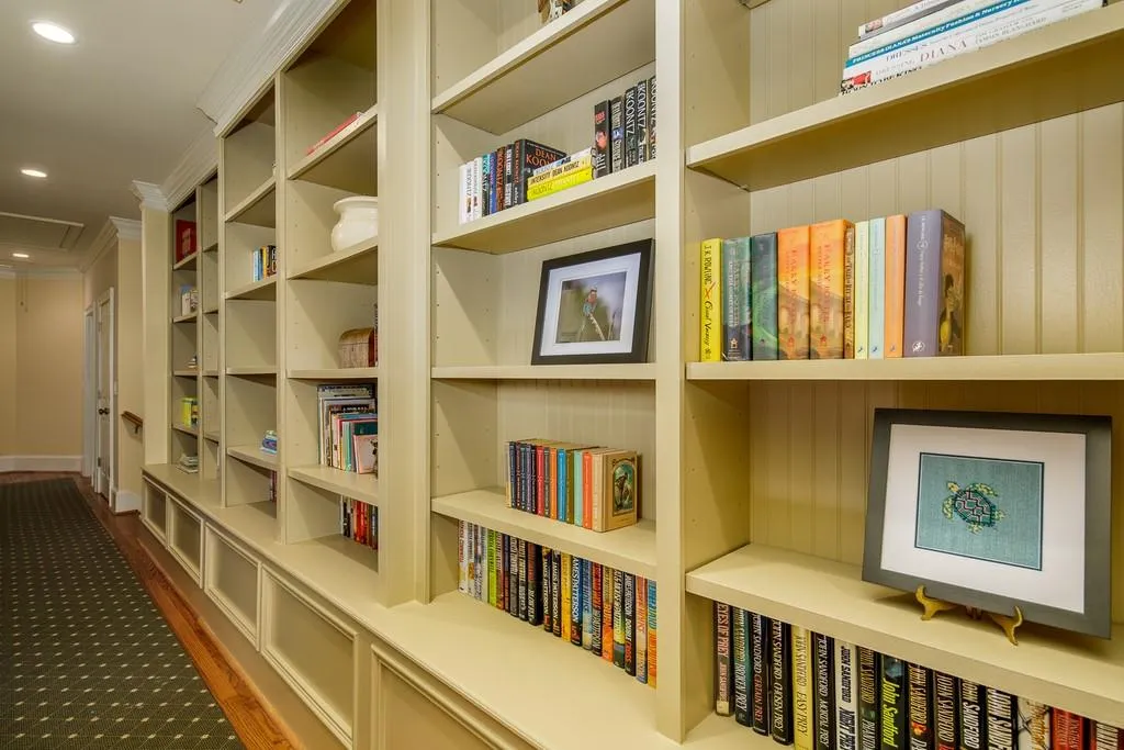 7798 Stables Drive, Sandy Springs, Georgia 30350, 5 Bedrooms Bedrooms, ,5 BathroomsBathrooms,Residential,Sold,7798 Stables Drive,6774612