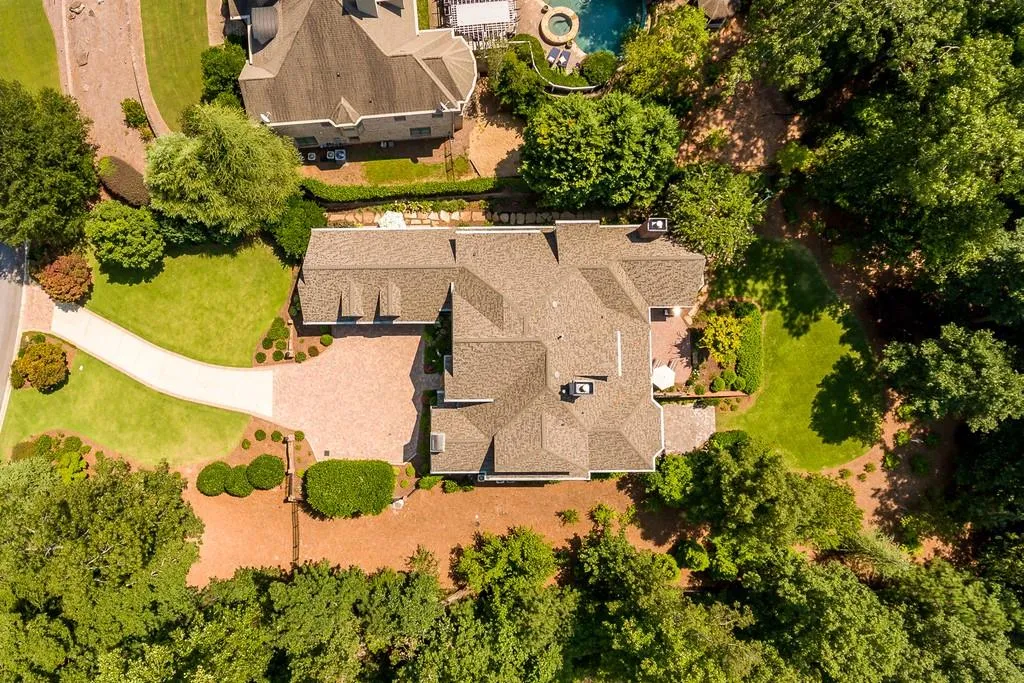 7798 Stables Drive, Sandy Springs, Georgia 30350, 5 Bedrooms Bedrooms, ,5 BathroomsBathrooms,Residential,Sold,7798 Stables Drive,6774612