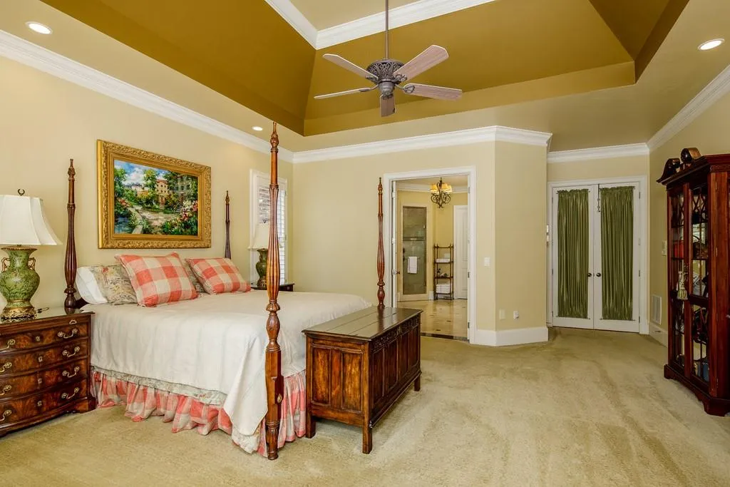 7798 Stables Drive, Sandy Springs, Georgia 30350, 5 Bedrooms Bedrooms, ,5 BathroomsBathrooms,Residential,Sold,7798 Stables Drive,6774612