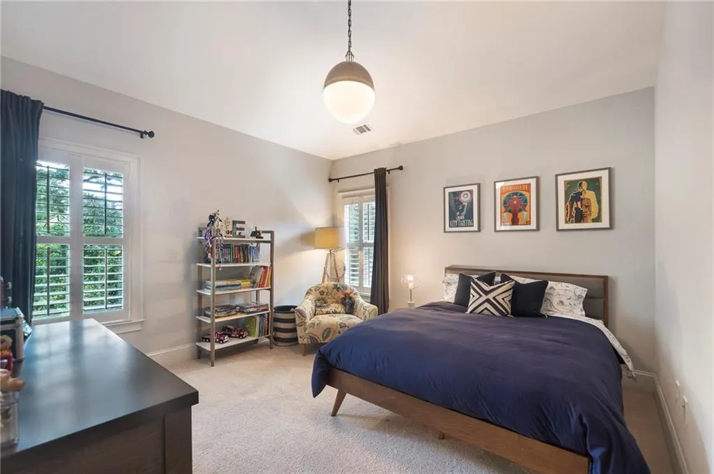 5560 Lake Forrest Drive, Sandy Springs, Georgia 30342, 6 Bedrooms Bedrooms, ,7 BathroomsBathrooms,Residential,Sold,5560 Lake Forrest Drive,7108347