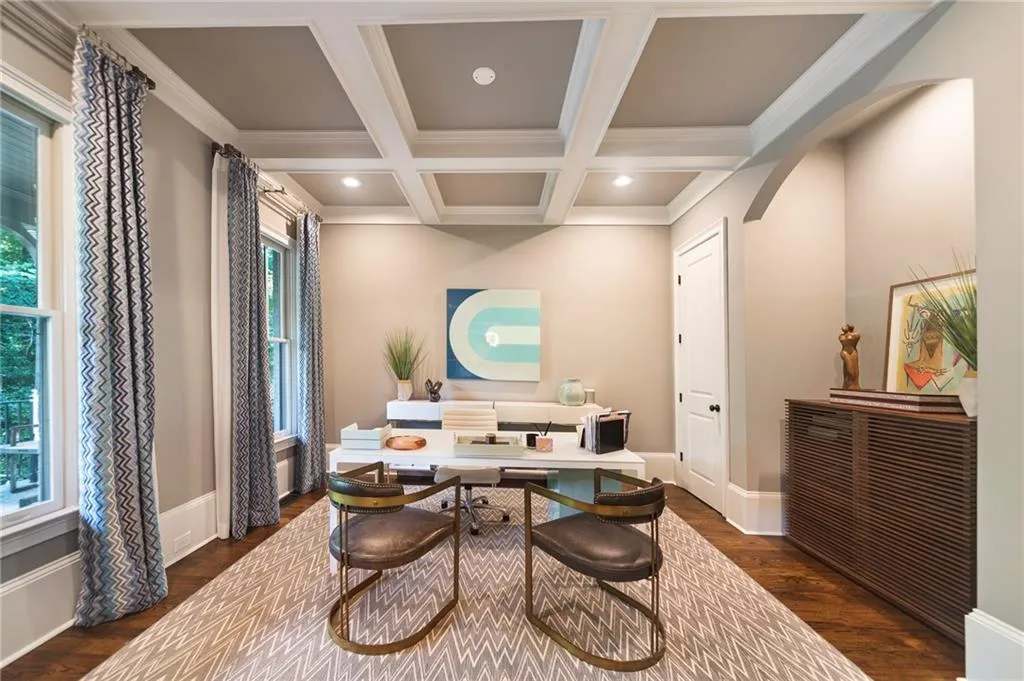 5560 Lake Forrest Drive, Sandy Springs, Georgia 30342, 6 Bedrooms Bedrooms, ,7 BathroomsBathrooms,Residential,Sold,5560 Lake Forrest Drive,7108347