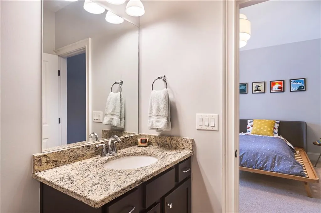 5560 Lake Forrest Drive, Sandy Springs, Georgia 30342, 6 Bedrooms Bedrooms, ,7 BathroomsBathrooms,Residential,Sold,5560 Lake Forrest Drive,7108347