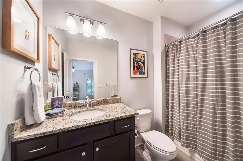 5560 Lake Forrest Drive, Sandy Springs, Georgia 30342, 6 Bedrooms Bedrooms, ,7 BathroomsBathrooms,Residential,Sold,5560 Lake Forrest Drive,7108347