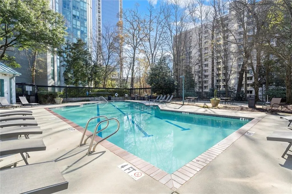 2870 Pharr Court South Nw Unit 2210, Atlanta, Georgia 30305, 2 Bedrooms Bedrooms, 0 ,2 BathroomsBathrooms,Residential,Sold,2870 Pharr Court South Nw Unit 2210,7688486