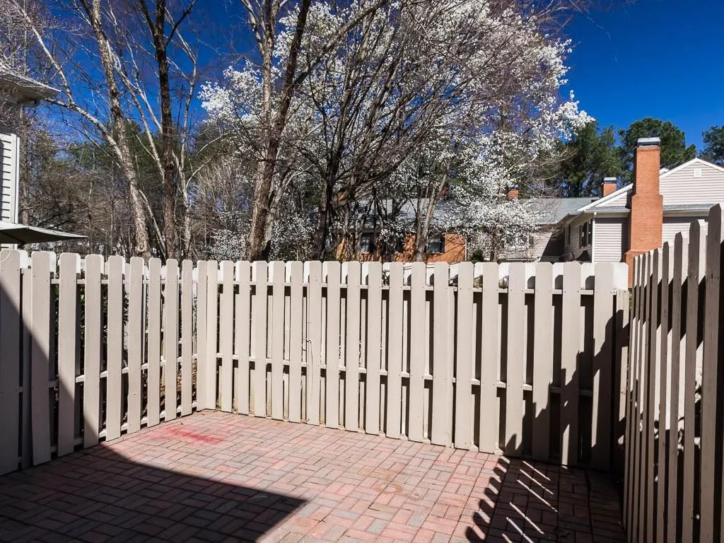 48 Mount Vernon Circle Unit 48, Dunwoody, Georgia 30338, 3 Bedrooms Bedrooms, ,2 BathroomsBathrooms,Residential,Sold,48 Mount Vernon Circle Unit 48,5971299