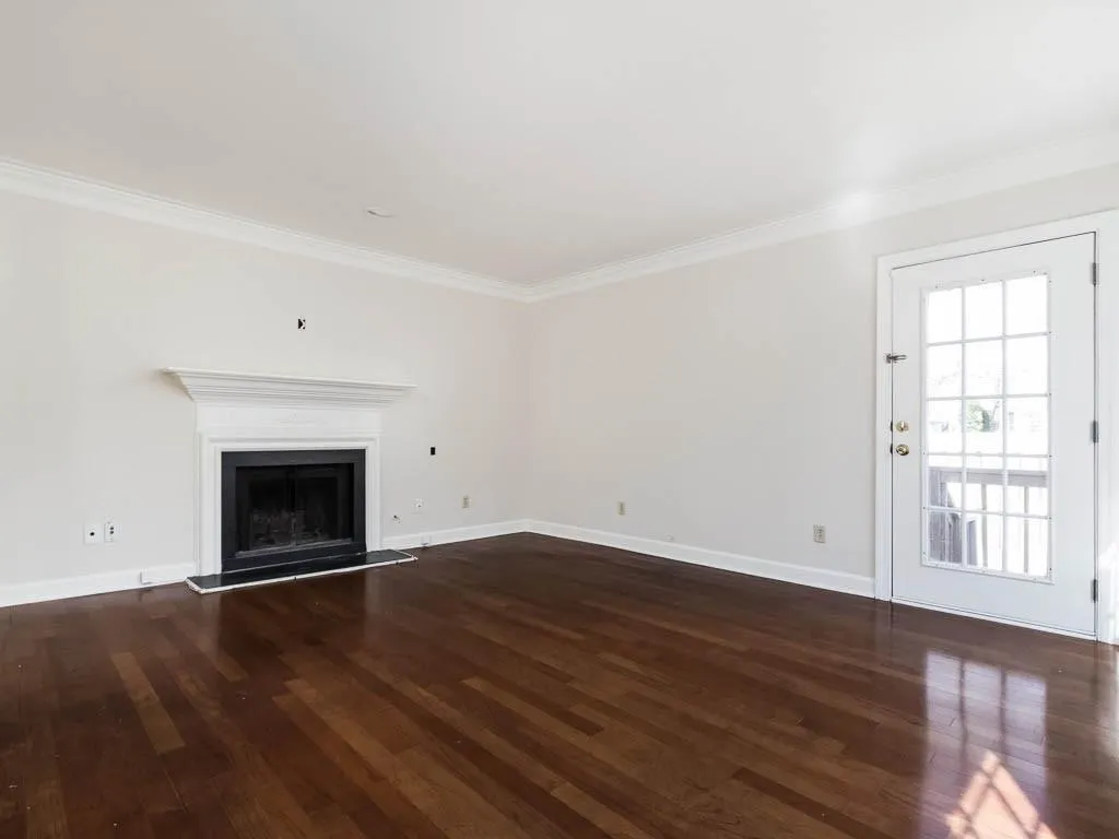 48 Mount Vernon Circle Unit 48, Dunwoody, Georgia 30338, 3 Bedrooms Bedrooms, ,2 BathroomsBathrooms,Residential,Sold,48 Mount Vernon Circle Unit 48,5971299