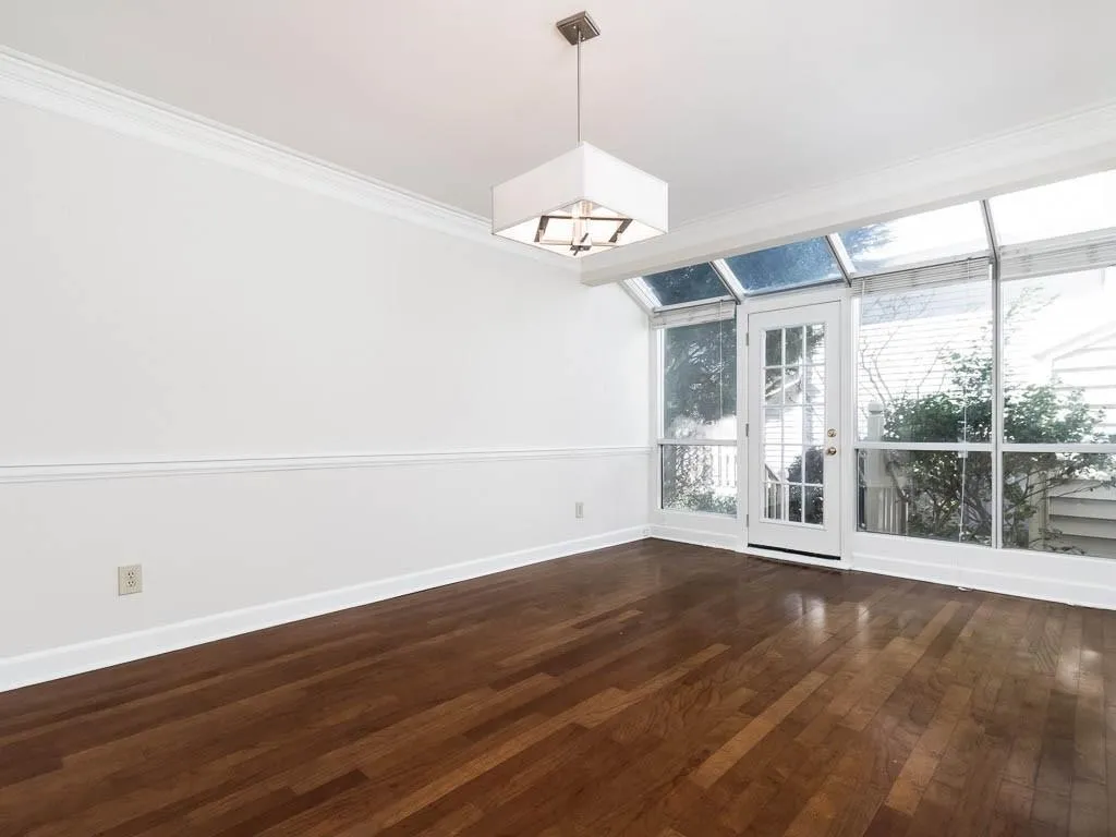 48 Mount Vernon Circle Unit 48, Dunwoody, Georgia 30338, 3 Bedrooms Bedrooms, ,2 BathroomsBathrooms,Residential,Sold,48 Mount Vernon Circle Unit 48,5971299