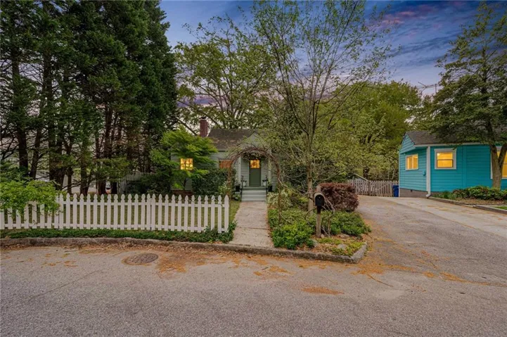 712 Berkeley Avenue Nw, Atlanta, Georgia 30318