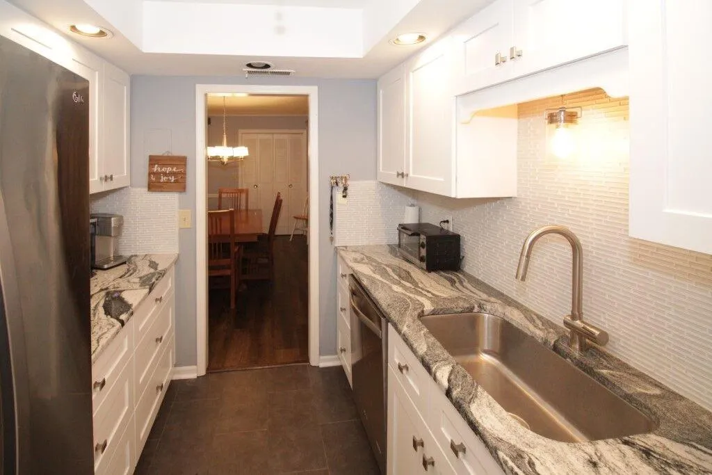 6851 Roswell Road Unit D-5, Sandy Springs, Georgia 30328, 3 Bedrooms Bedrooms, ,2 BathroomsBathrooms,Residential,Sold,6851 Roswell Road Unit D-5,5973005